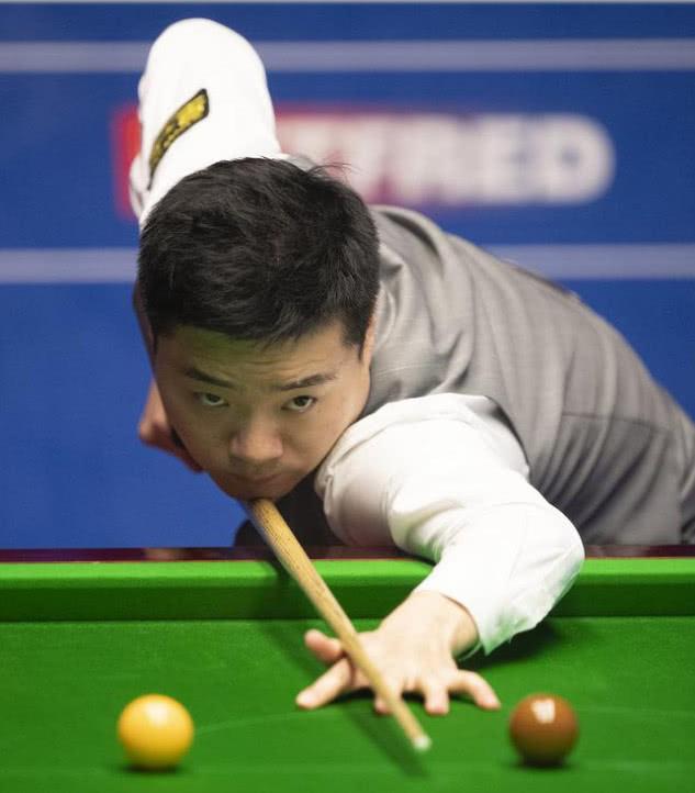 何会从巅峰 何会从巅峰